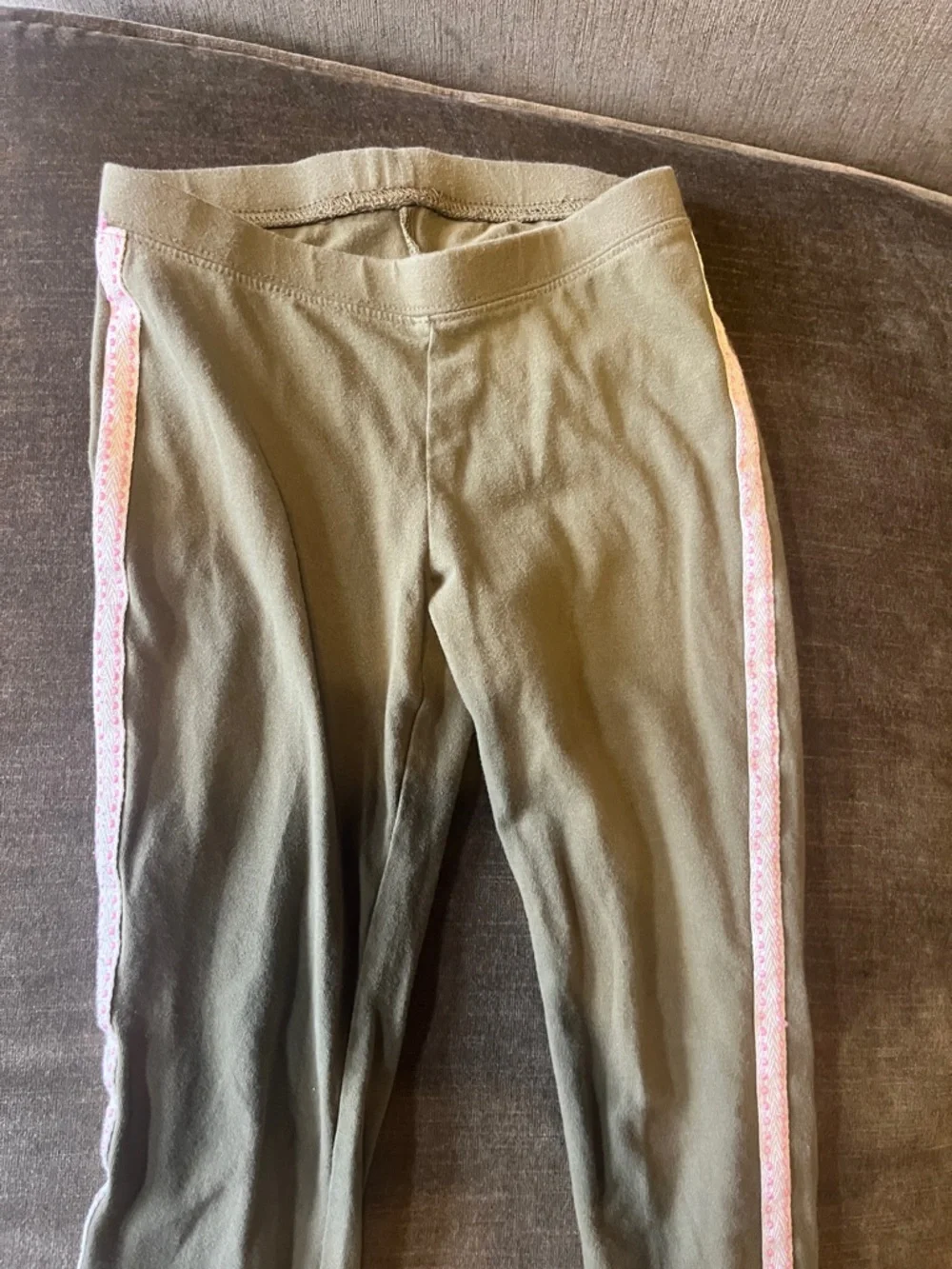 Four pairs of Cat & Jack leggings! Size Medium 7/8